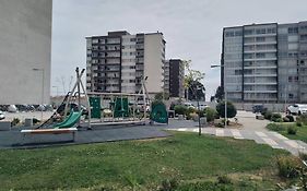 Departamento amoblado, 2 piezas 1 baño, 6º piso con ascensor, vista norte, control 24 hr